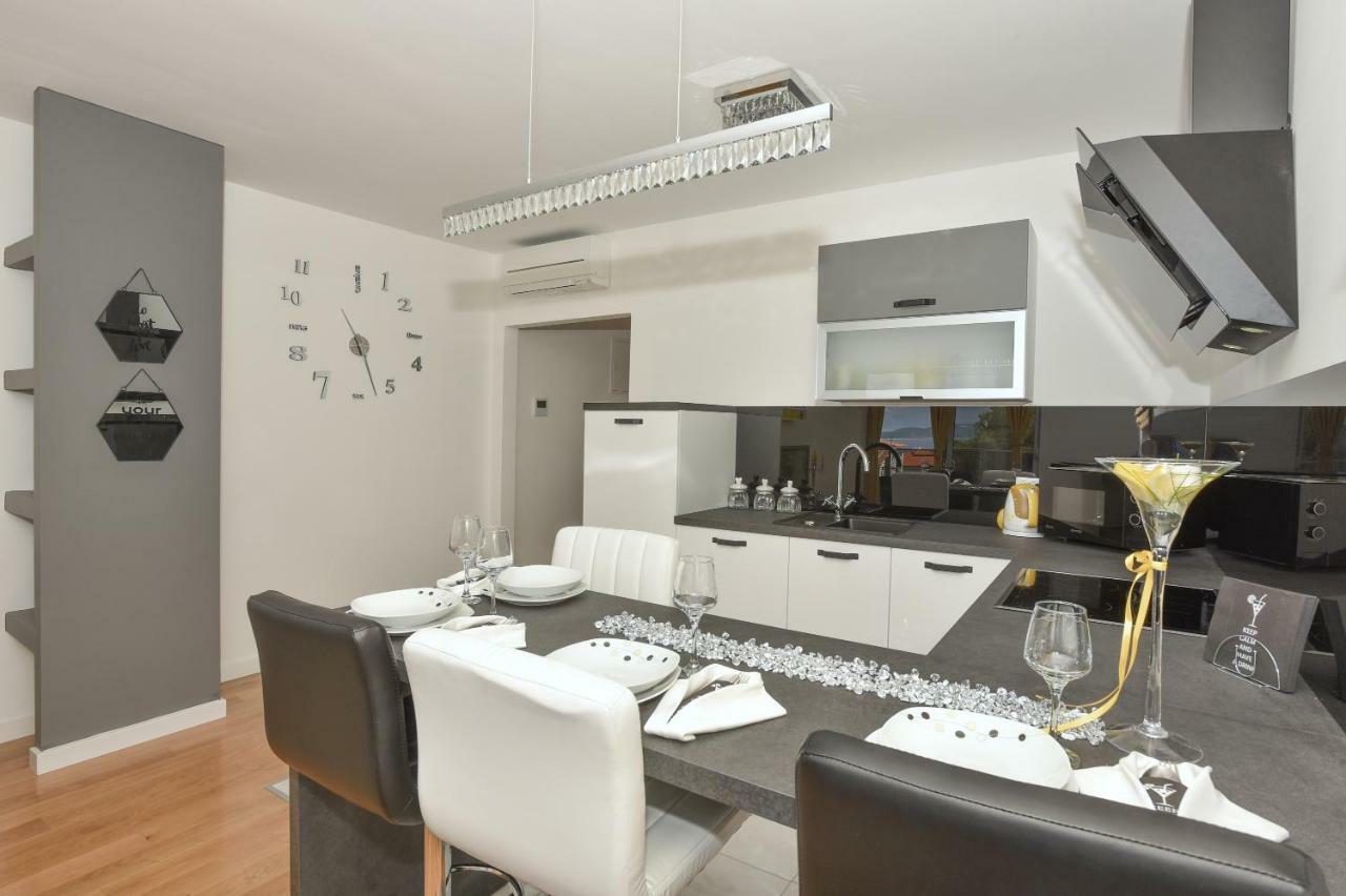 Apartment Daninovica I Makarska Buitenkant foto